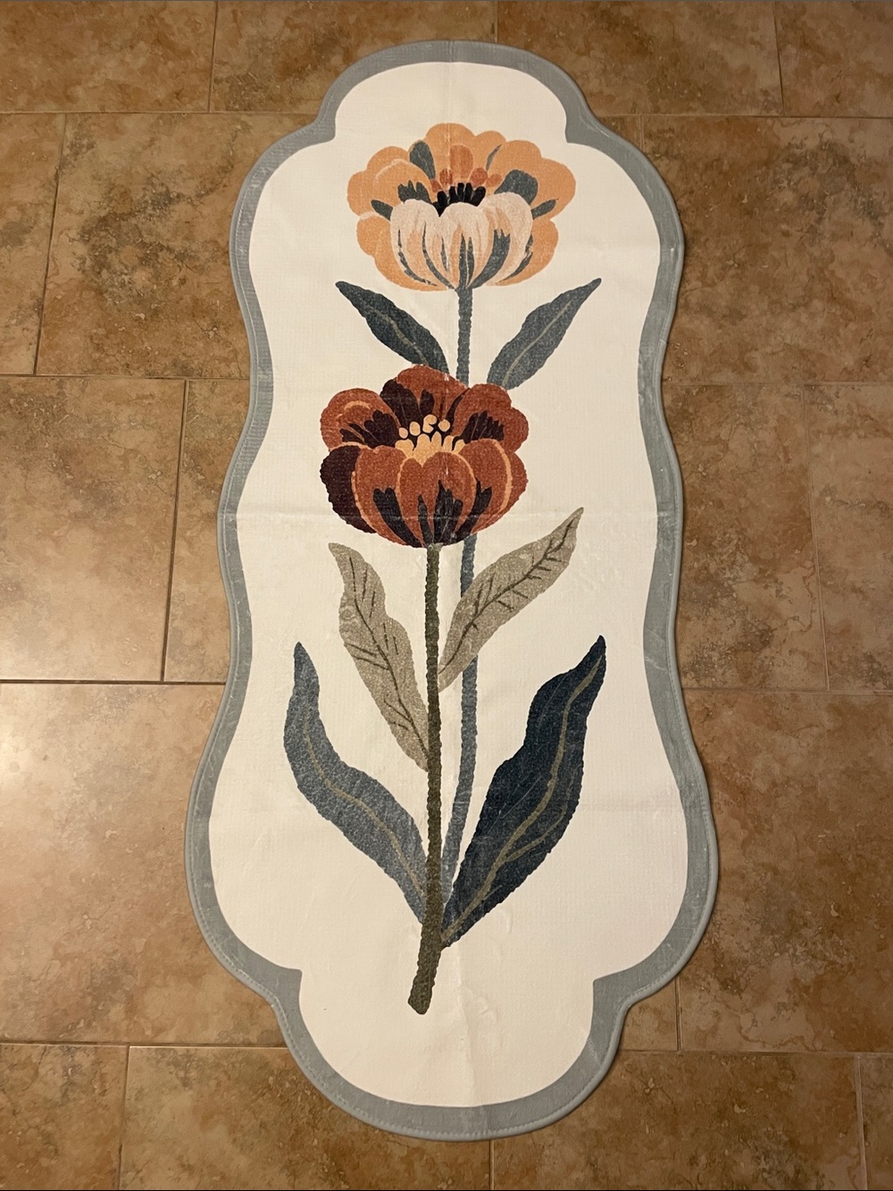 Floral Accent Rug Runner Cream and Rust 63x27 non-slip rubber backing Scalloped